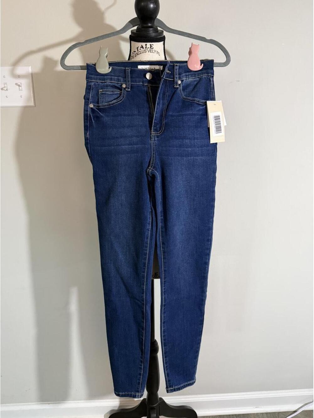 JustFab Women's Dark Wash Skinny Jeans Size 24 NWT